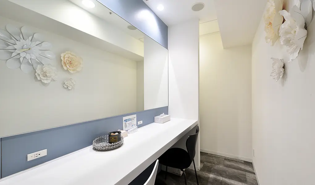 パウダールーム